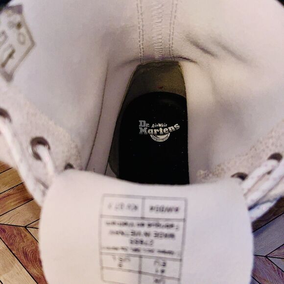 Dr Martens Women's 9 Leather Boots Cream Pink Combat Lace Up Doc 27655 Wedding - Picture 11 of 11